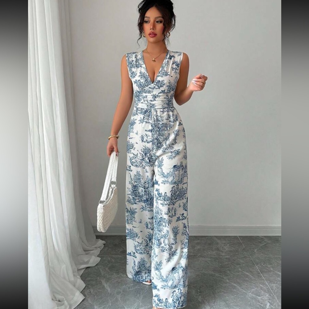 New to Posh C 🔆| Flores Black Jumpsuit with Flattering Fit and Versatile Design - Picture 3 of 10